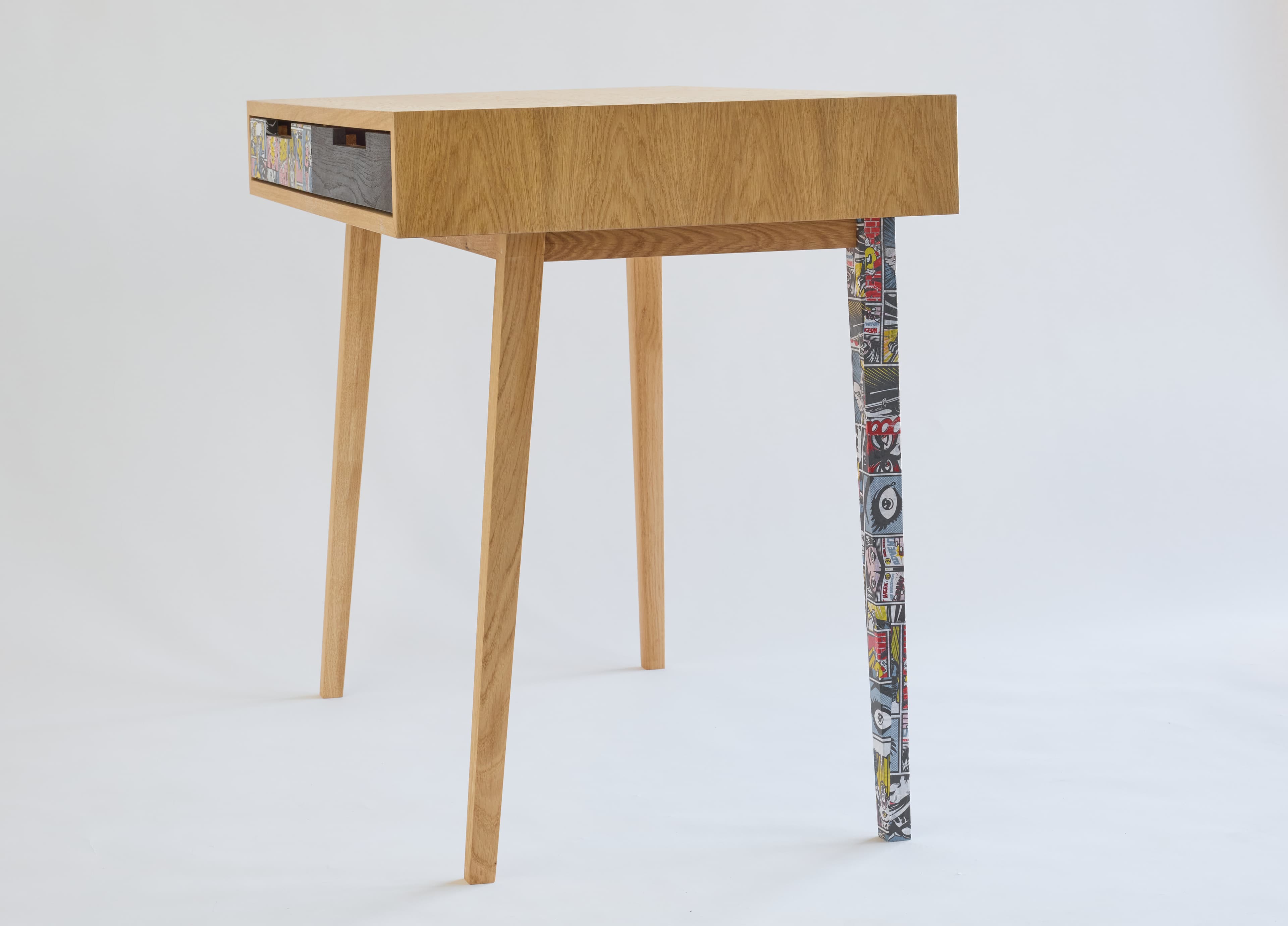 Schreibtisch "Superman" – Bild 1